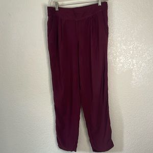 Free People lightweight‎ burgandy pants size M